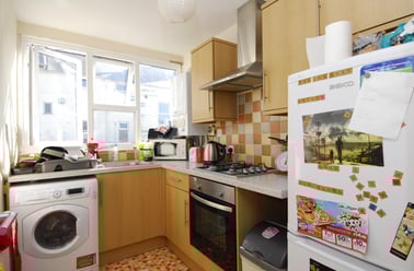 Napier Terrace, Flat 3, Mutley, Plymouth - Image 3